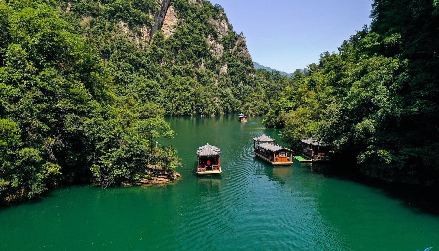 Hồ Bảo Phong - Điểm đến khi du lịch Trương Gia Giới
